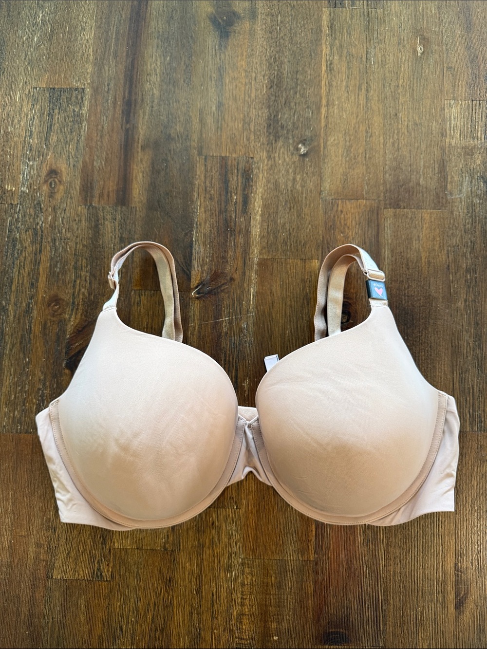 Victoria's Secret Light Nude T-Shirt Bra - Smooth Molded Cups